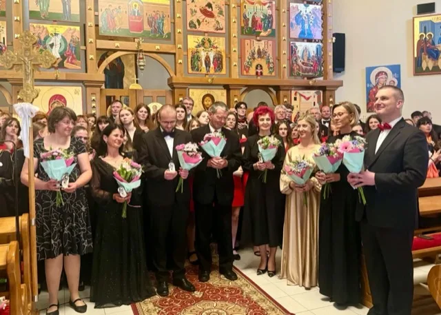 Conductors and choirs at the close of the gala concert
