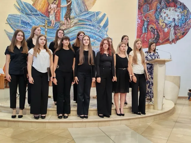 Girls' choir at the festival concert in the Church of St. John the Baptist in Sedliská